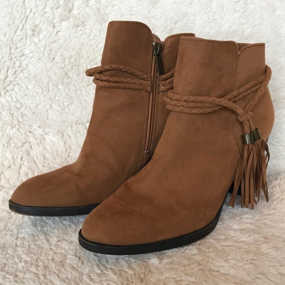 Bamboo Suede Braided Fringe Ankle Bootie - Sz 8